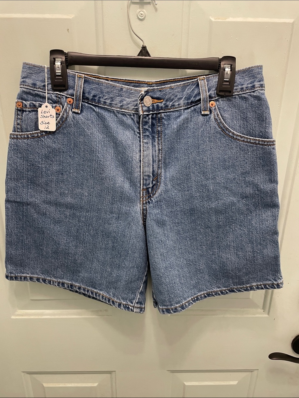 Levi's Classic Denim Shorts in Light Blue Wash